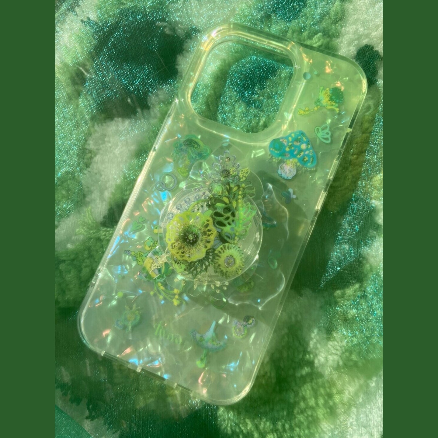 Green Iridescent Shell‑Texture Mushroom iPhone Case, Fresh Nature‑Style Protective Cover