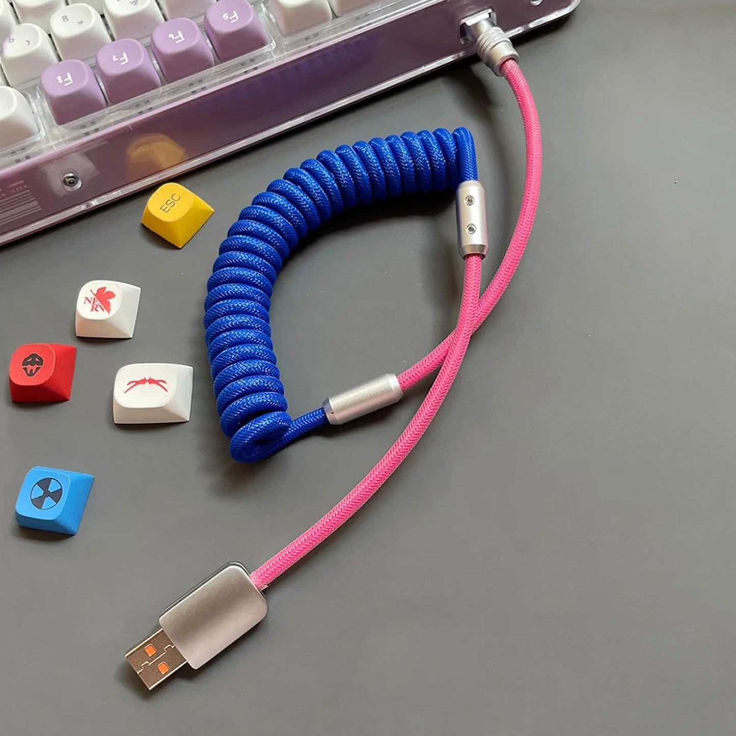 Two-Tone Coiled Braided Charging Cable, Retractable Spring Cord Supports CarPlay & CarLife Fast Charging