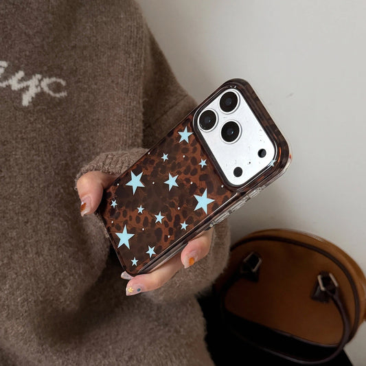 ダークブラウン ヒョウ柄 iPhoneケース ブルースターアクセント 反射する錫箔テクスチャ